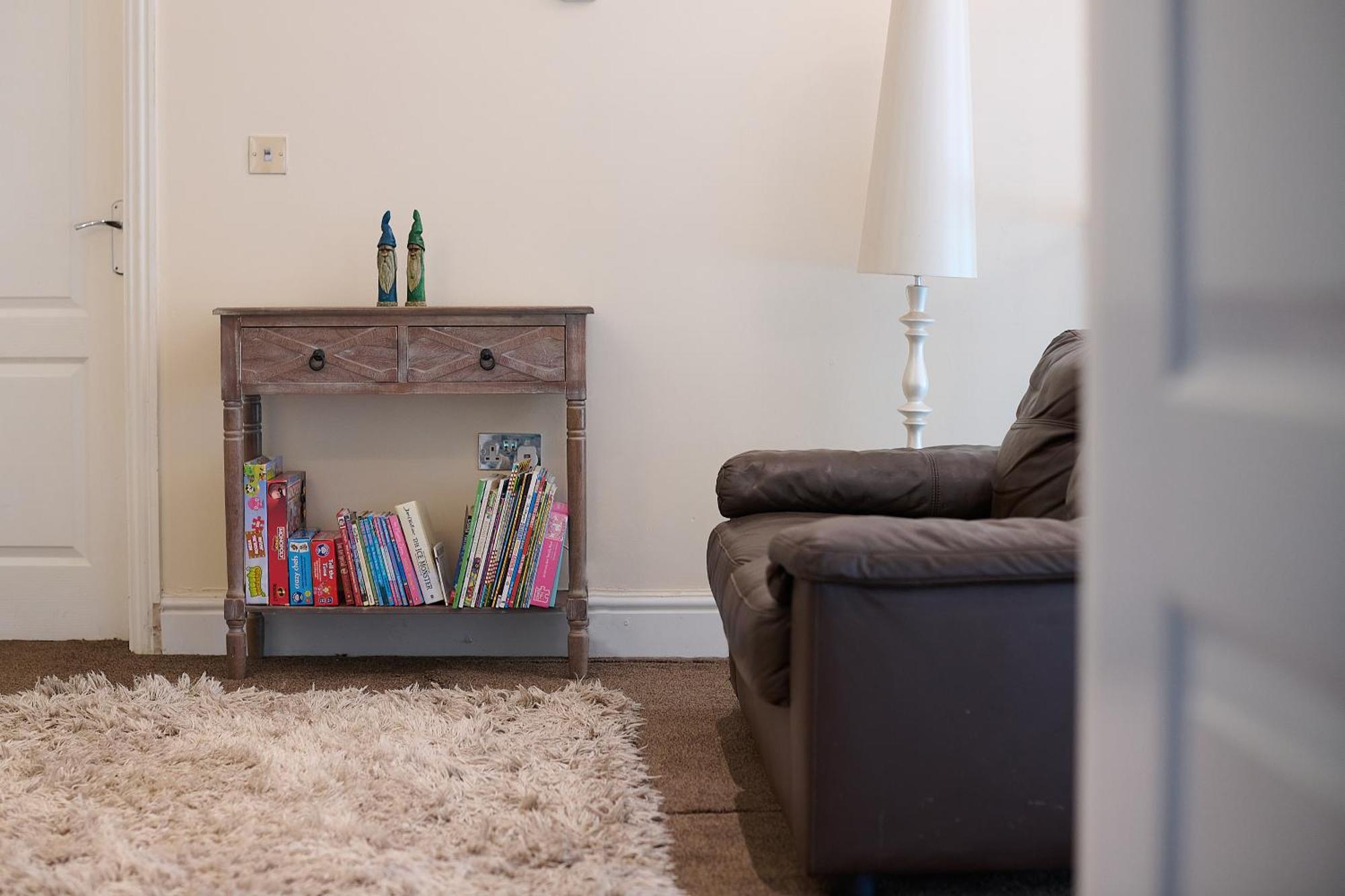 Spacious For Large Families And Contractors