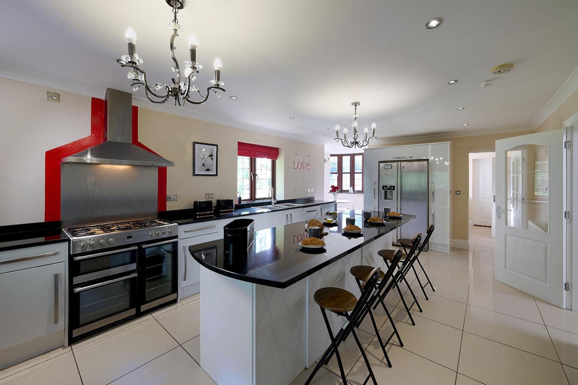 Spacious For Large Families And Contractors Holiday home Wolverhampton