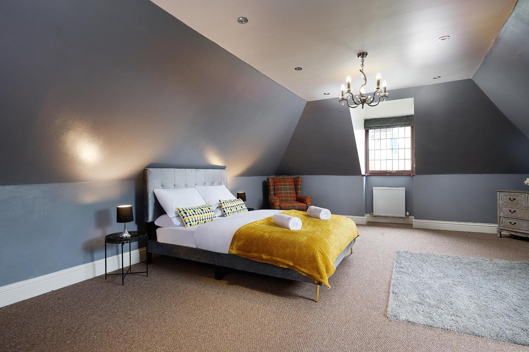 Spacious For Large Families And Contractors Wolverhampton