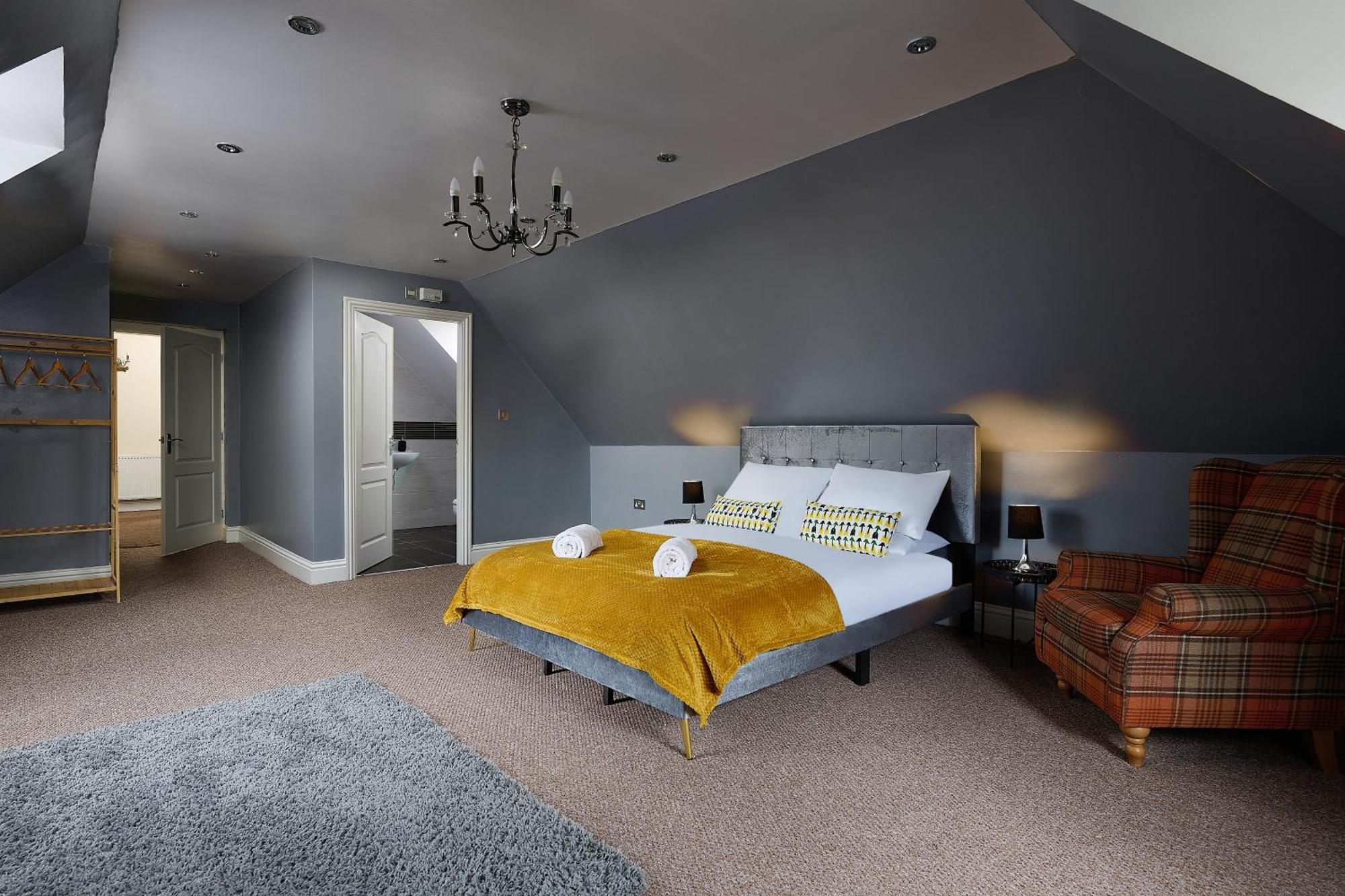 Holiday home Spacious For Large Families And Contractors Wolverhampton