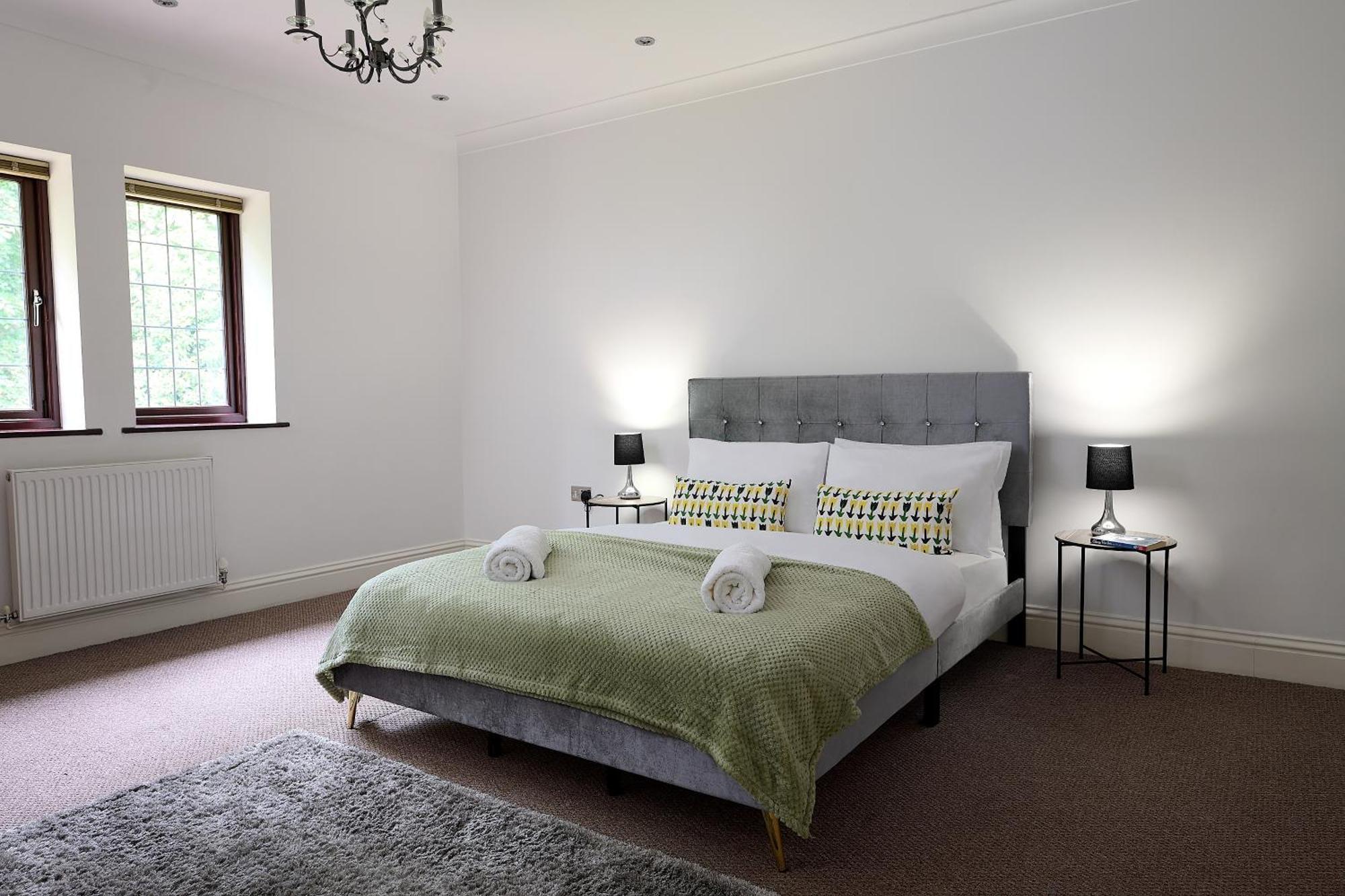 Holiday home Spacious For Large Families And Contractors *