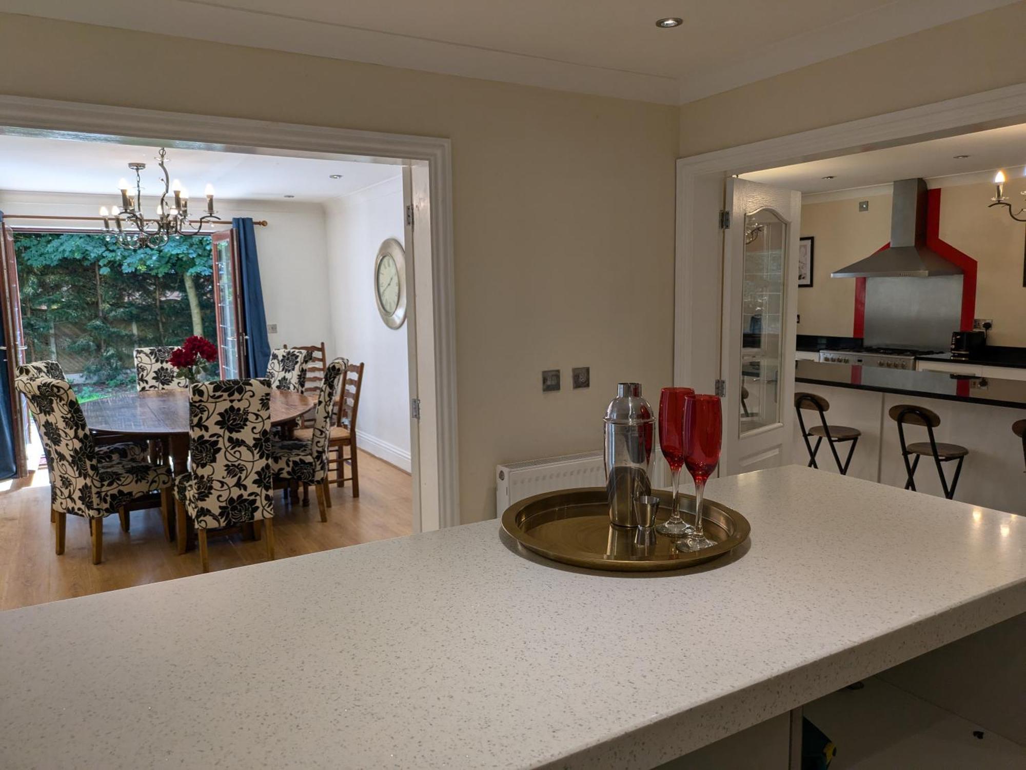 Spacious For Large Families And Contractors Wolverhampton