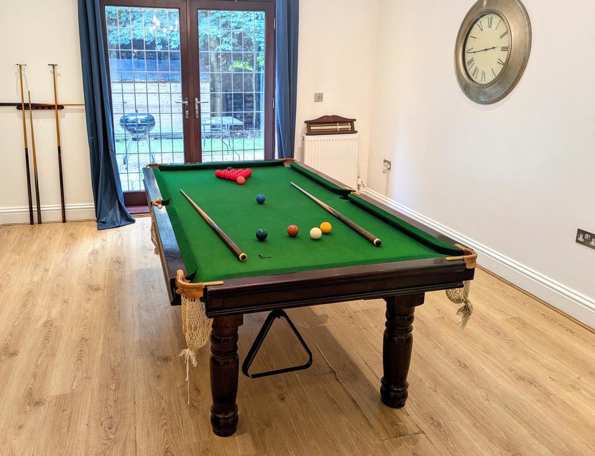Spacious For Large Families And Contractors *