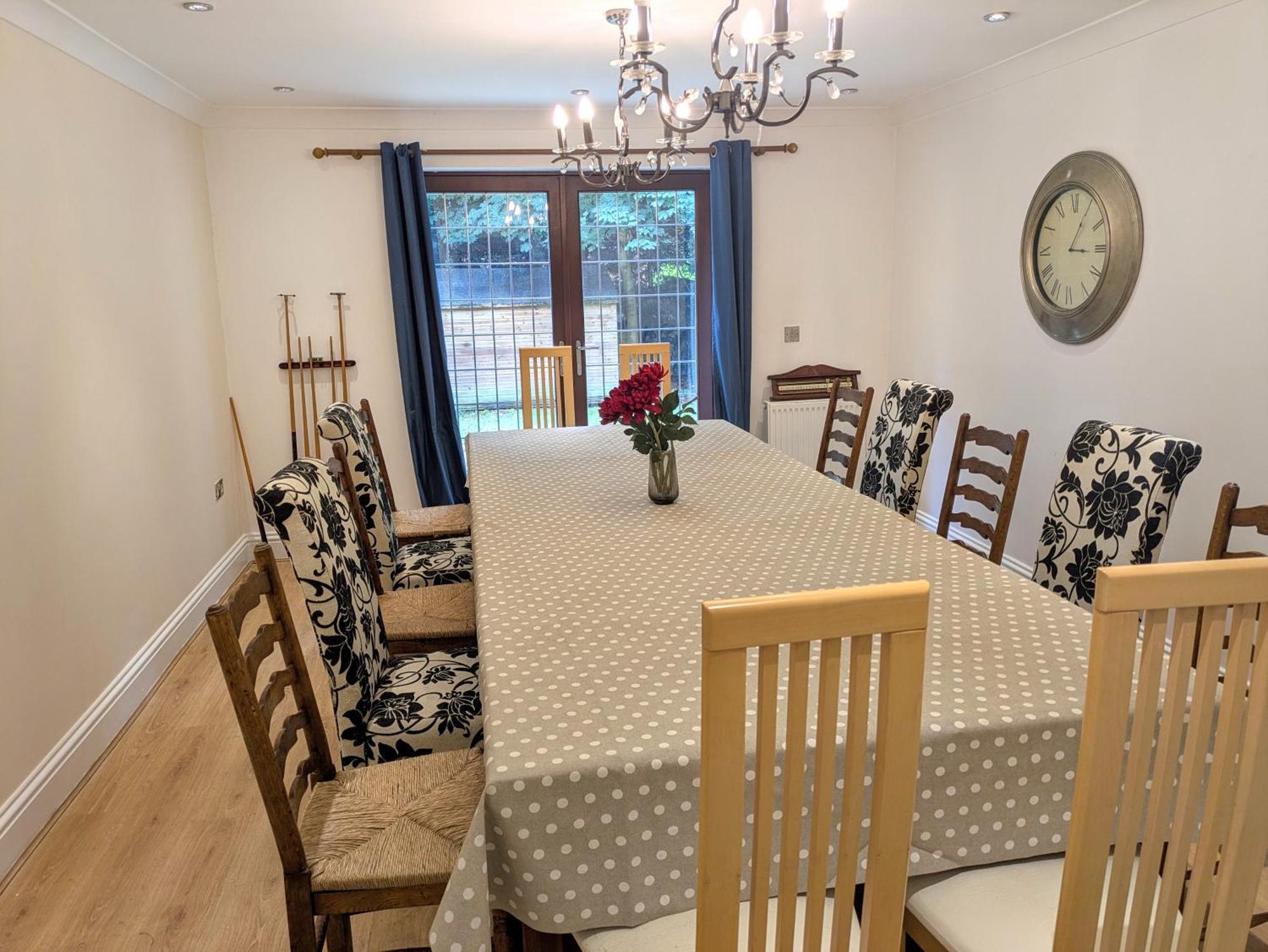 Spacious For Large Families And Contractors Holiday home Wolverhampton